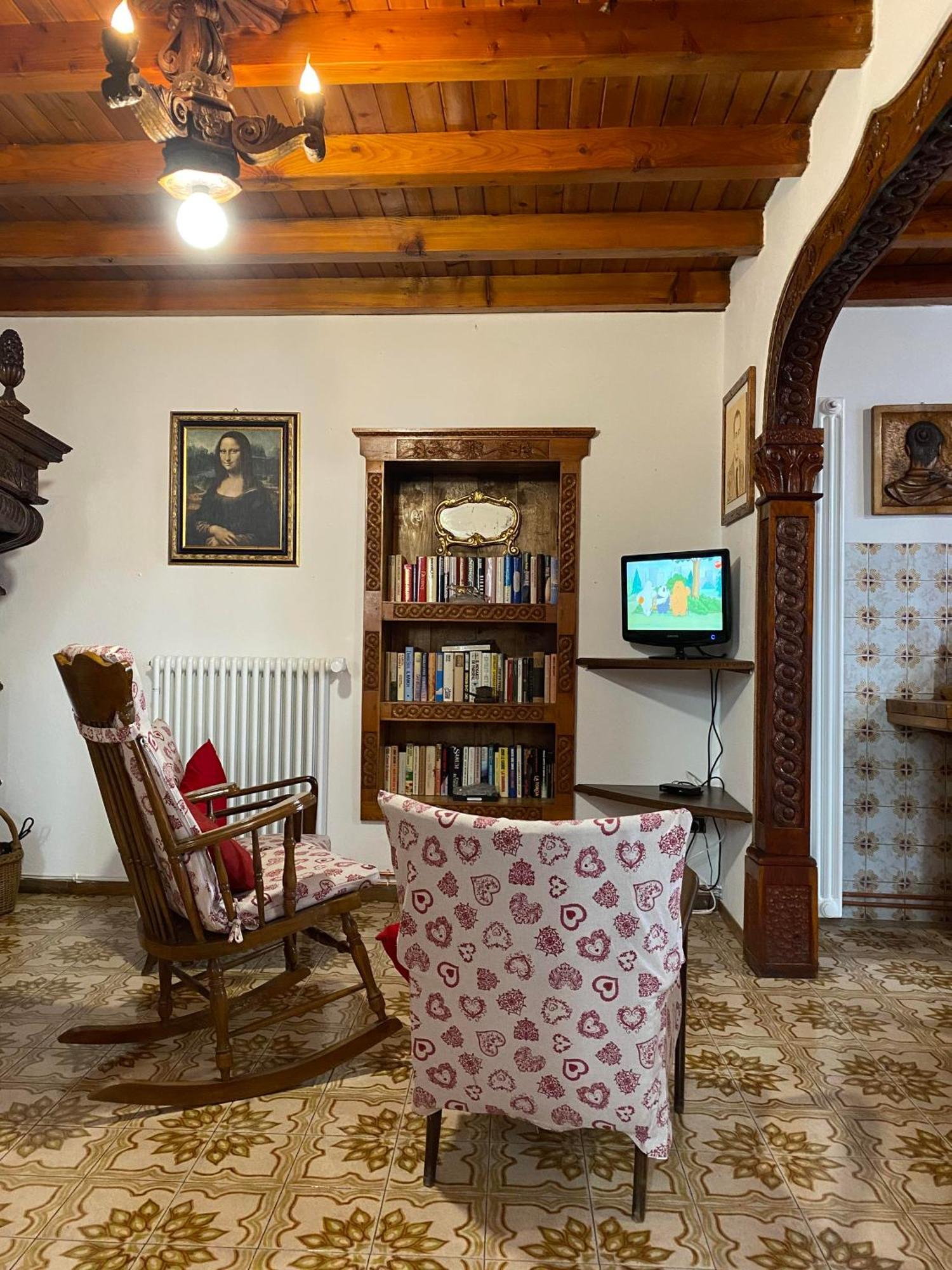 Villa Casa Nel Centro Storico Di Borno Exterior foto